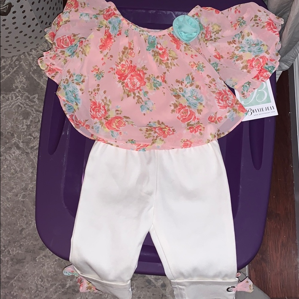 NWT!!! 2 Piece Girls Outfit Size 2T